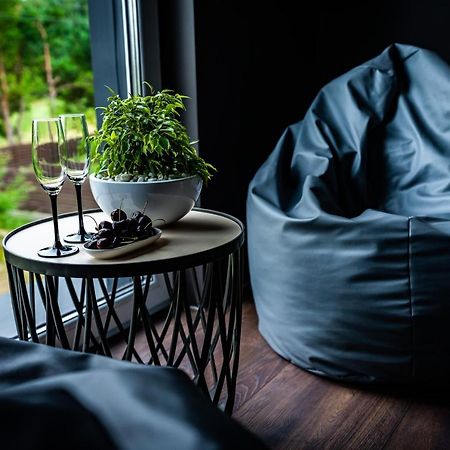 Vila Smiltyne Ant Ezero Kranto Villa Kuodziai Buitenkant foto