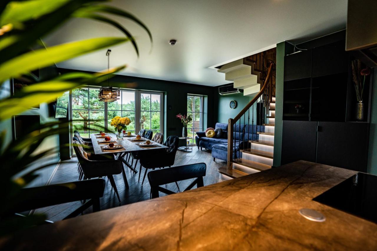 Vila Smiltyne Ant Ezero Kranto Villa Kuodziai Buitenkant foto