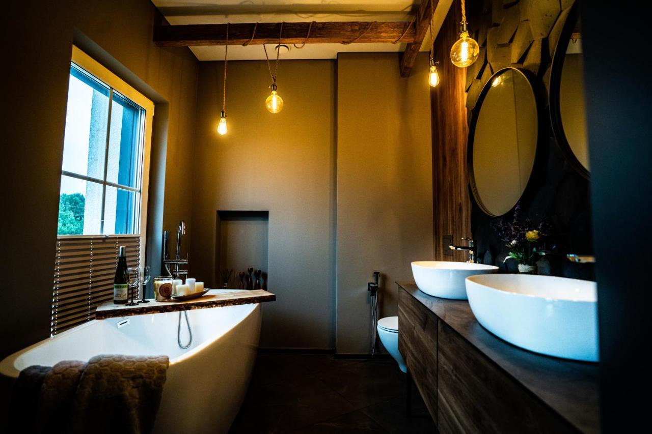 Vila Smiltyne Ant Ezero Kranto Villa Kuodziai Buitenkant foto